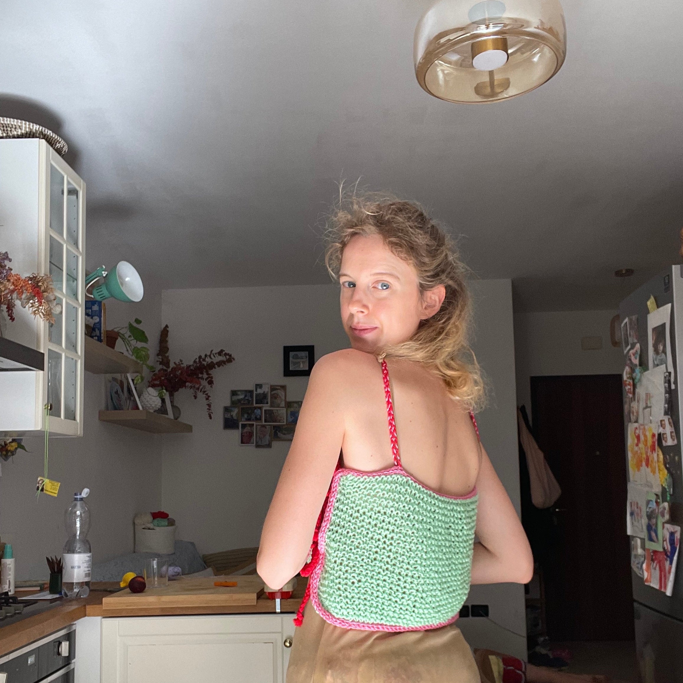 Top con Laccetti sui Fianchi - Pronta Consegna