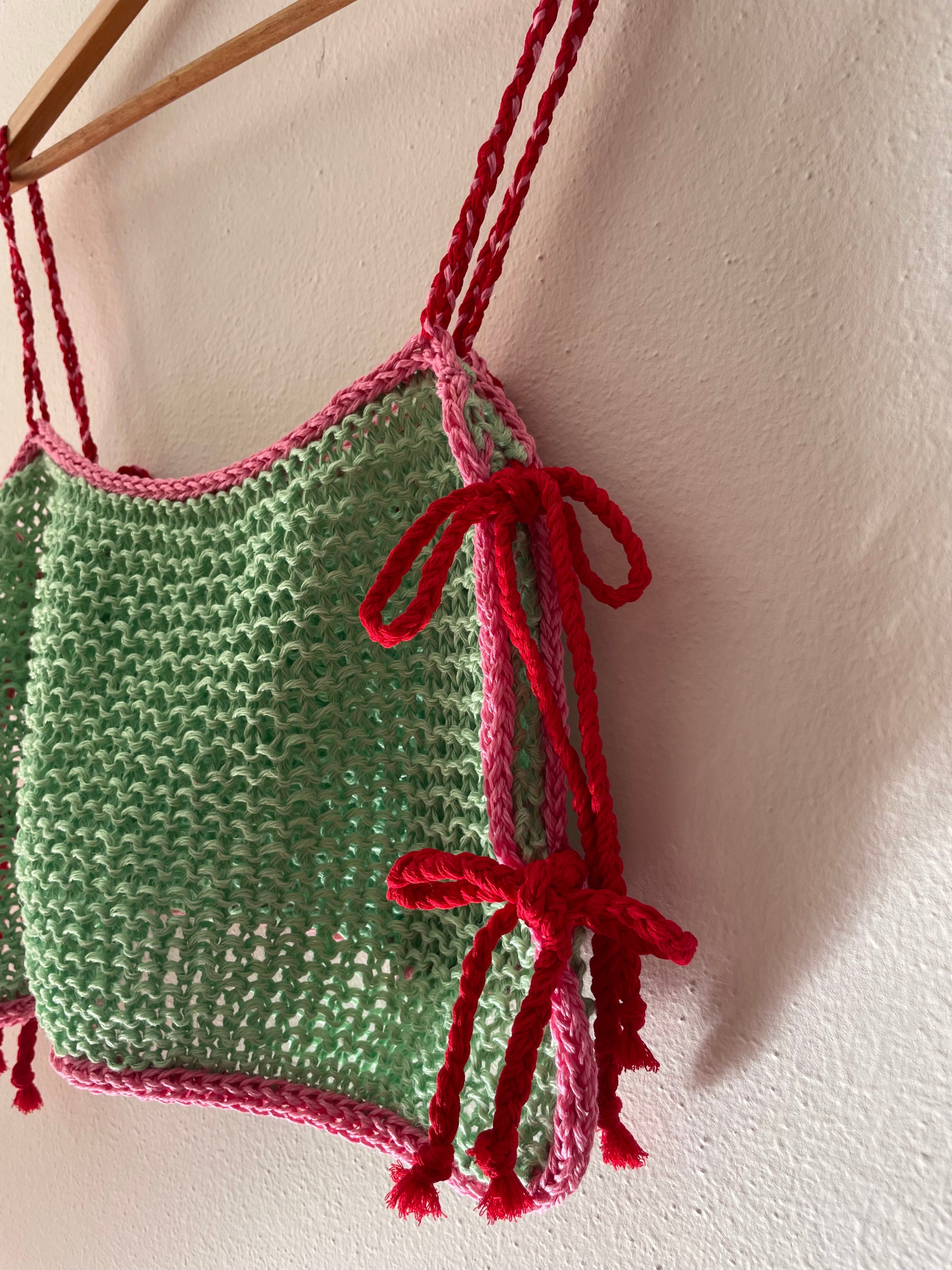 Top con Laccetti sui Fianchi - Pronta Consegna