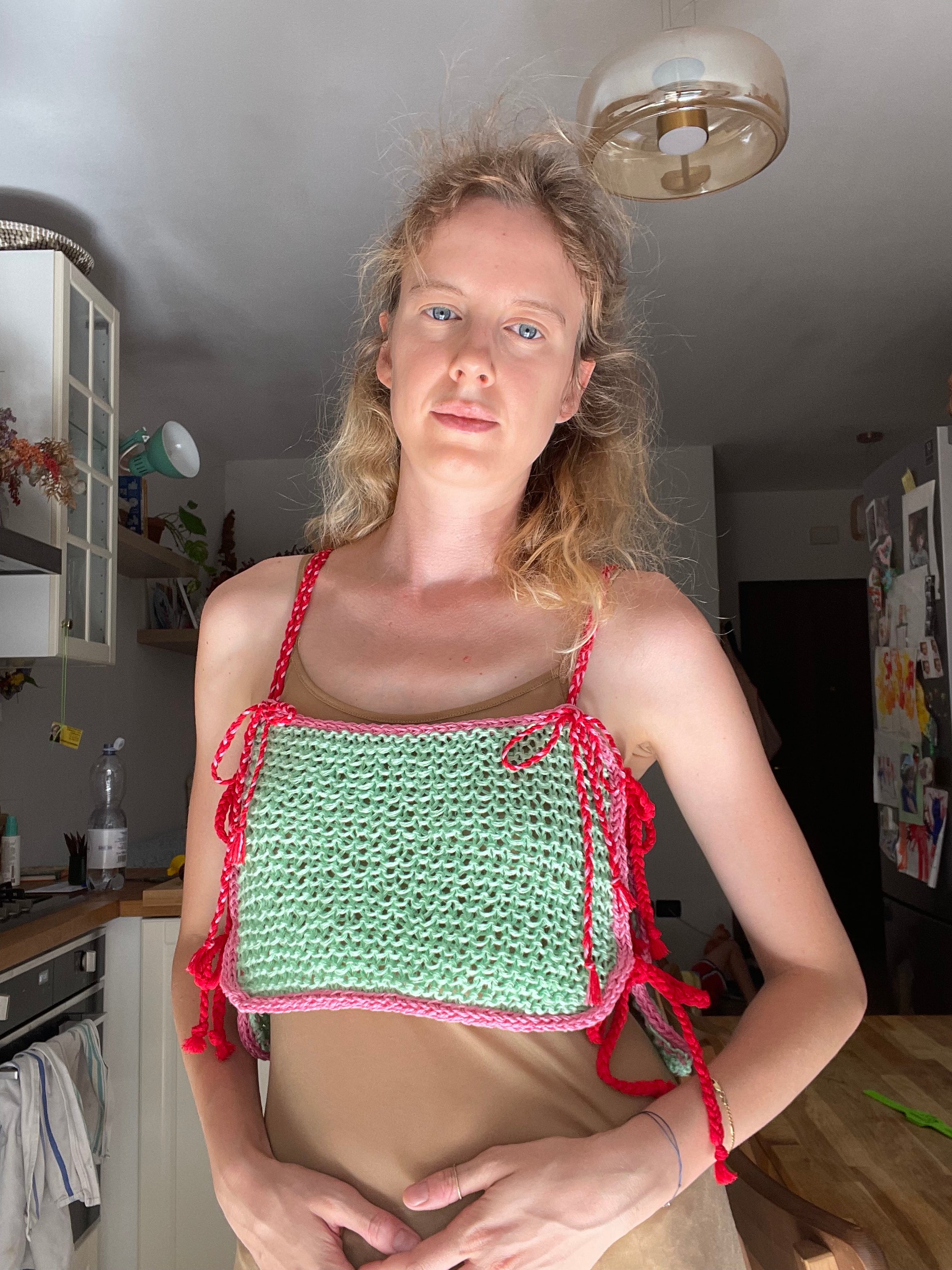 Top con Laccetti sui Fianchi - Pronta Consegna