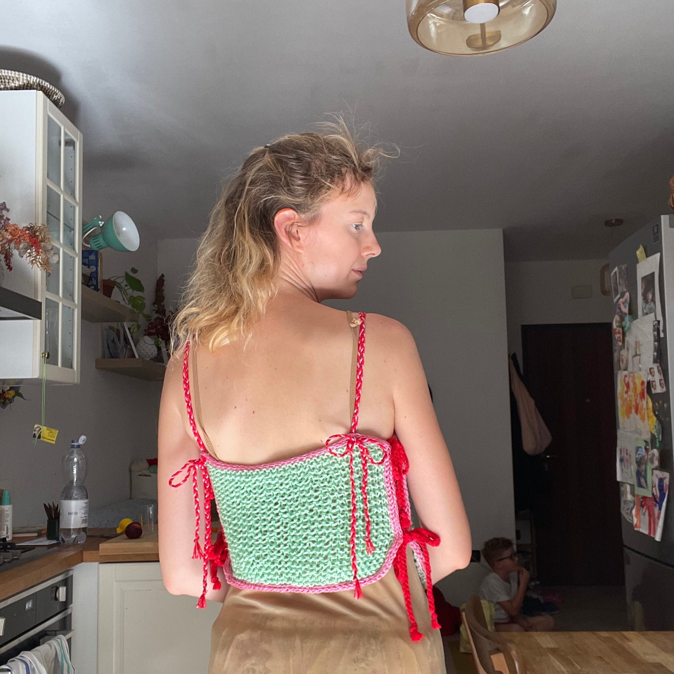 Top con Laccetti sui Fianchi - Pronta Consegna