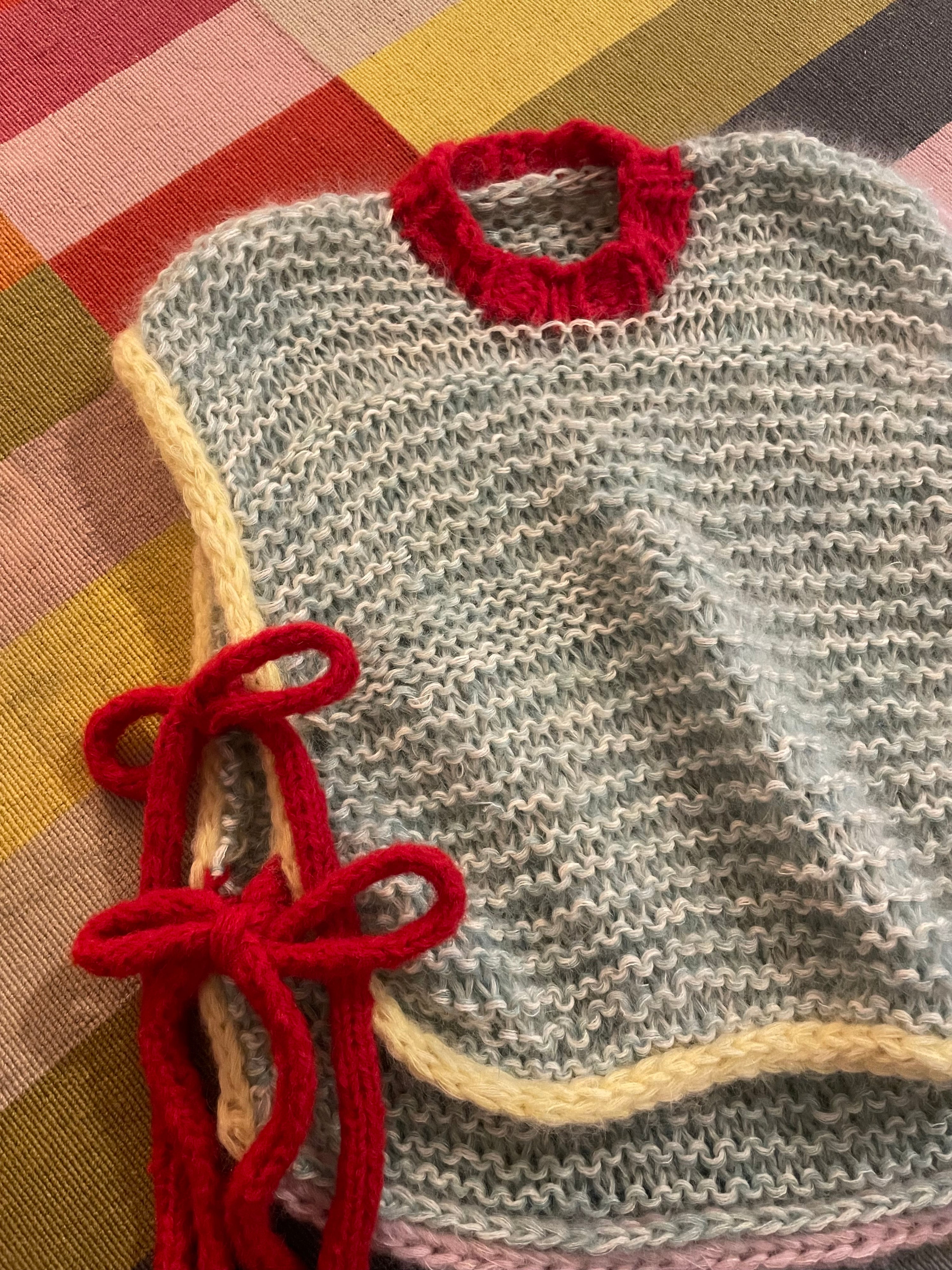 Gilet con laccetti sui Fianchi