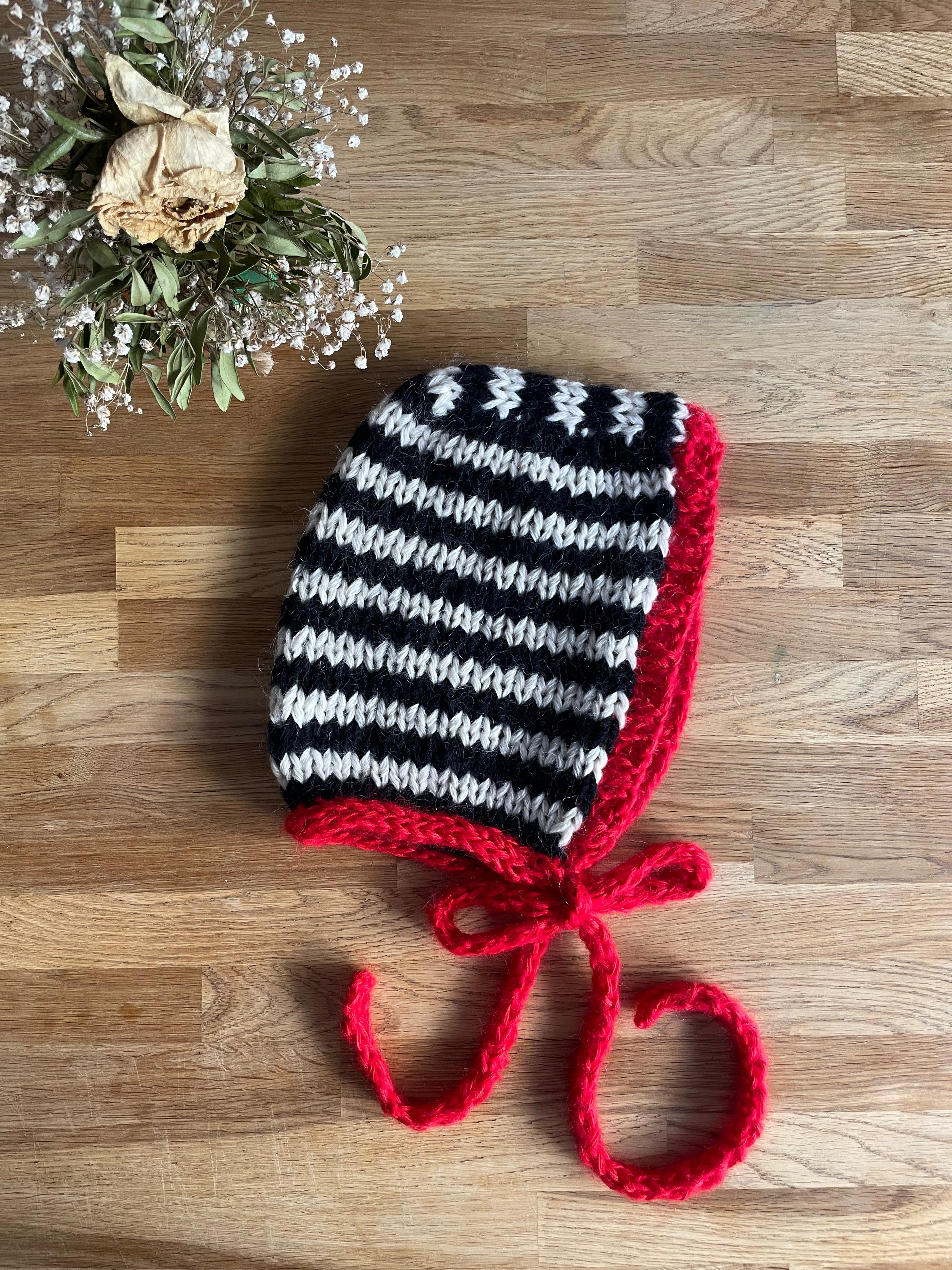 Stripes Bonnet