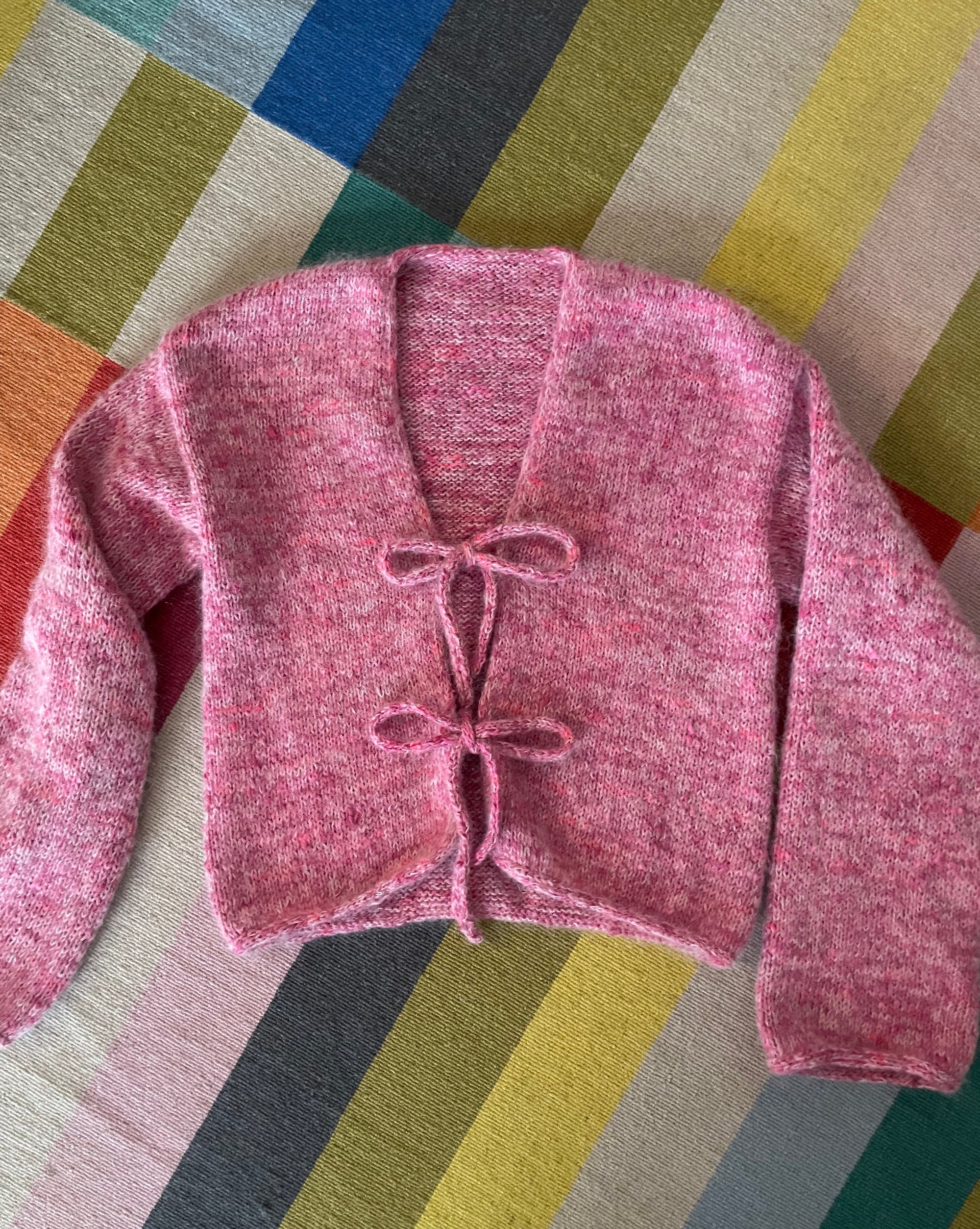 Cardigan con Laccetti